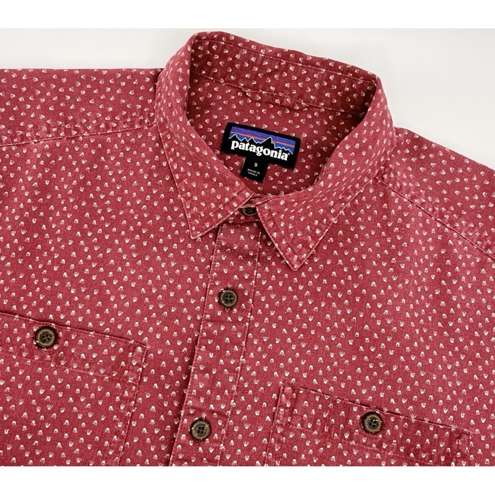 Patagonia Hemp Organic Cotton Island Camp Shirt Mens S Red Geometric